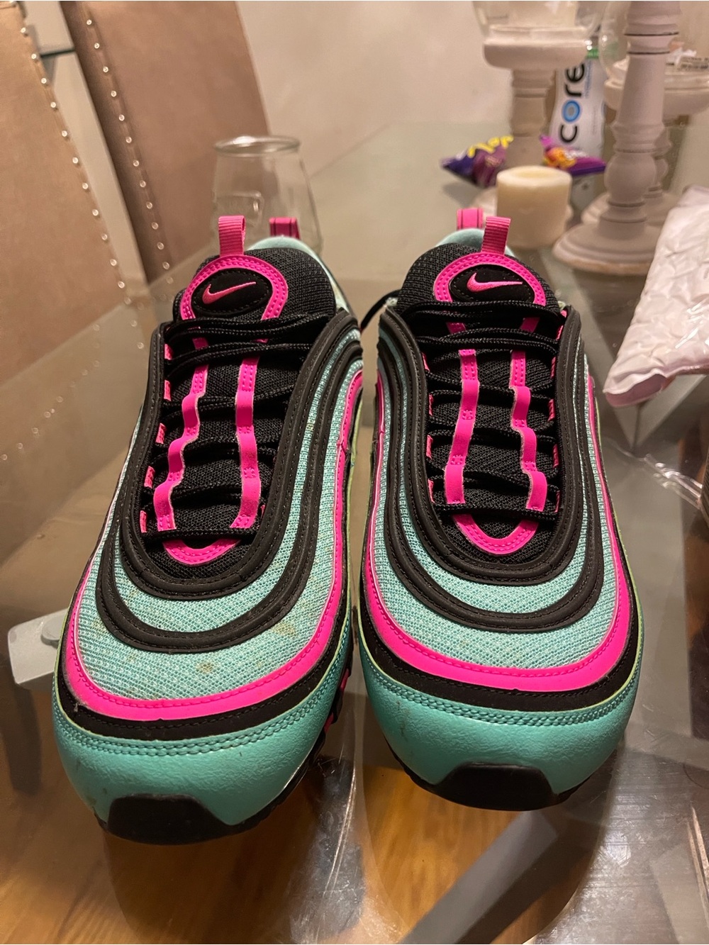 Men’d Turquoise & Hot Pink Wave-Style Sneakers